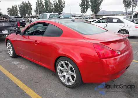 2011 Infiniti G37 Journey z USA, uszkodzony, nr VIN JN1CV6EK0BM213783